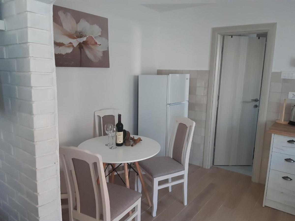 Old Marine House Apartman Tivat Kültér fotó