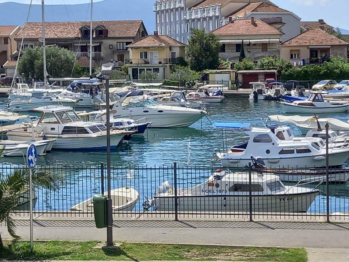 Old Marine House Apartman Tivat Kültér fotó