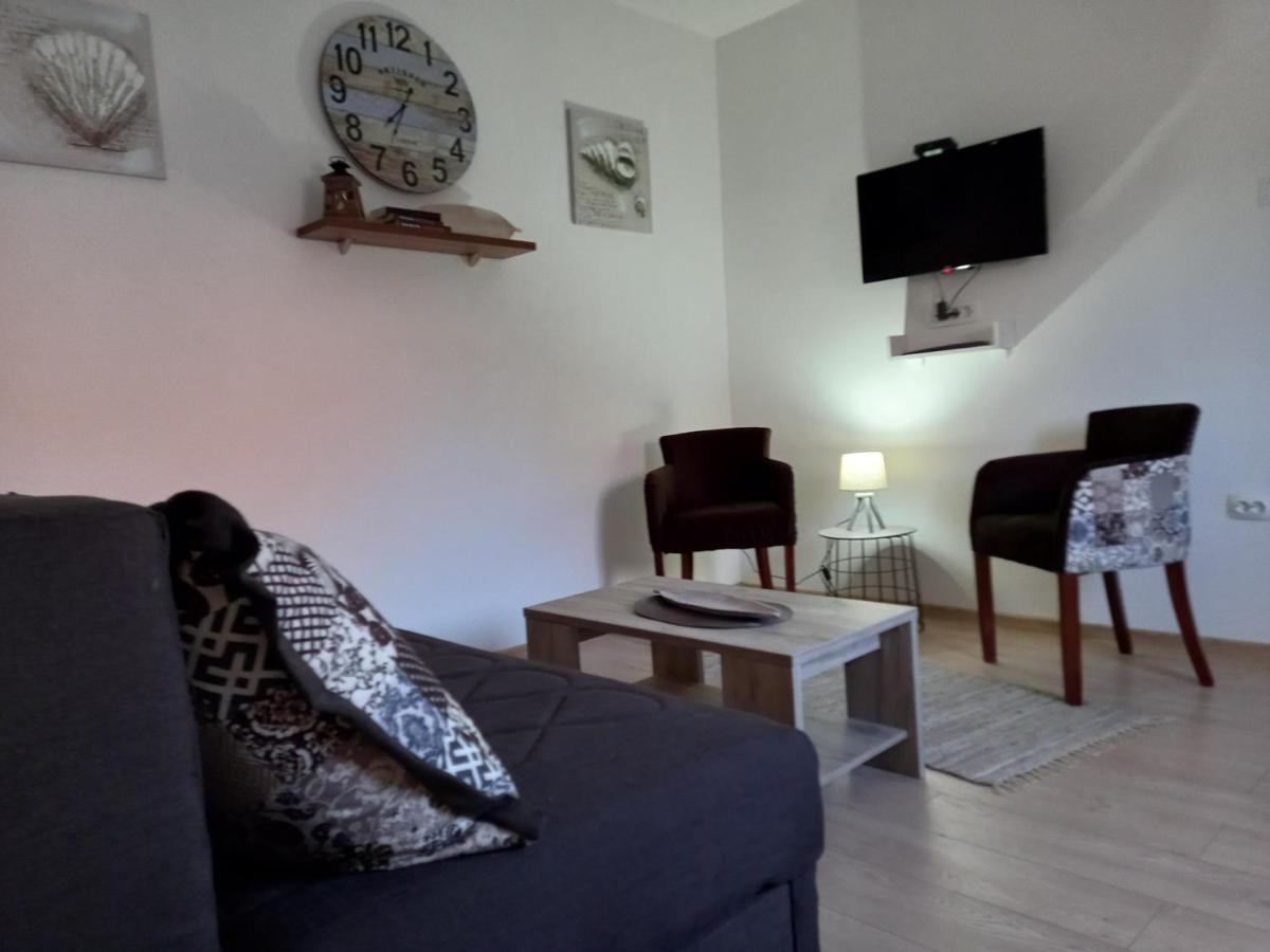Old Marine House Apartman Tivat Kültér fotó